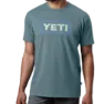 Yeti LOGO BADGE PREMIUM KURZARM Tshirt